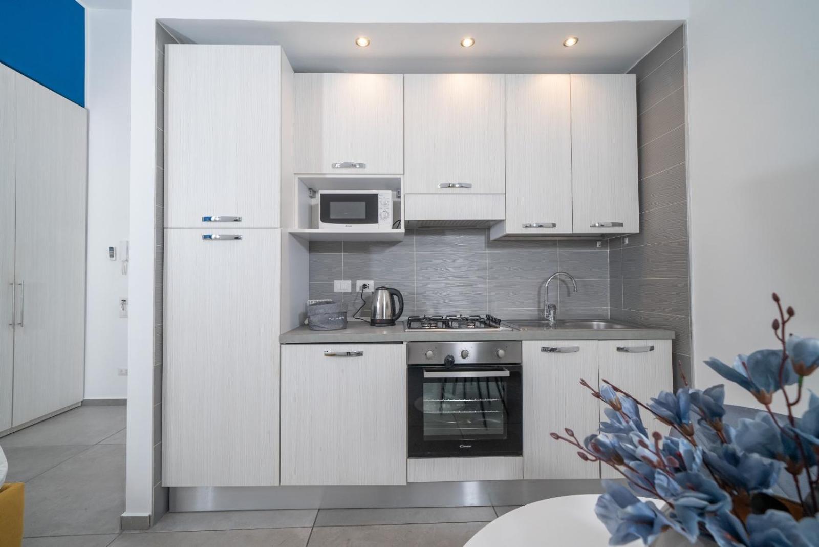 Bovio Boutique Studio Apartment เนเปิลส์ ภายนอก รูปภาพ