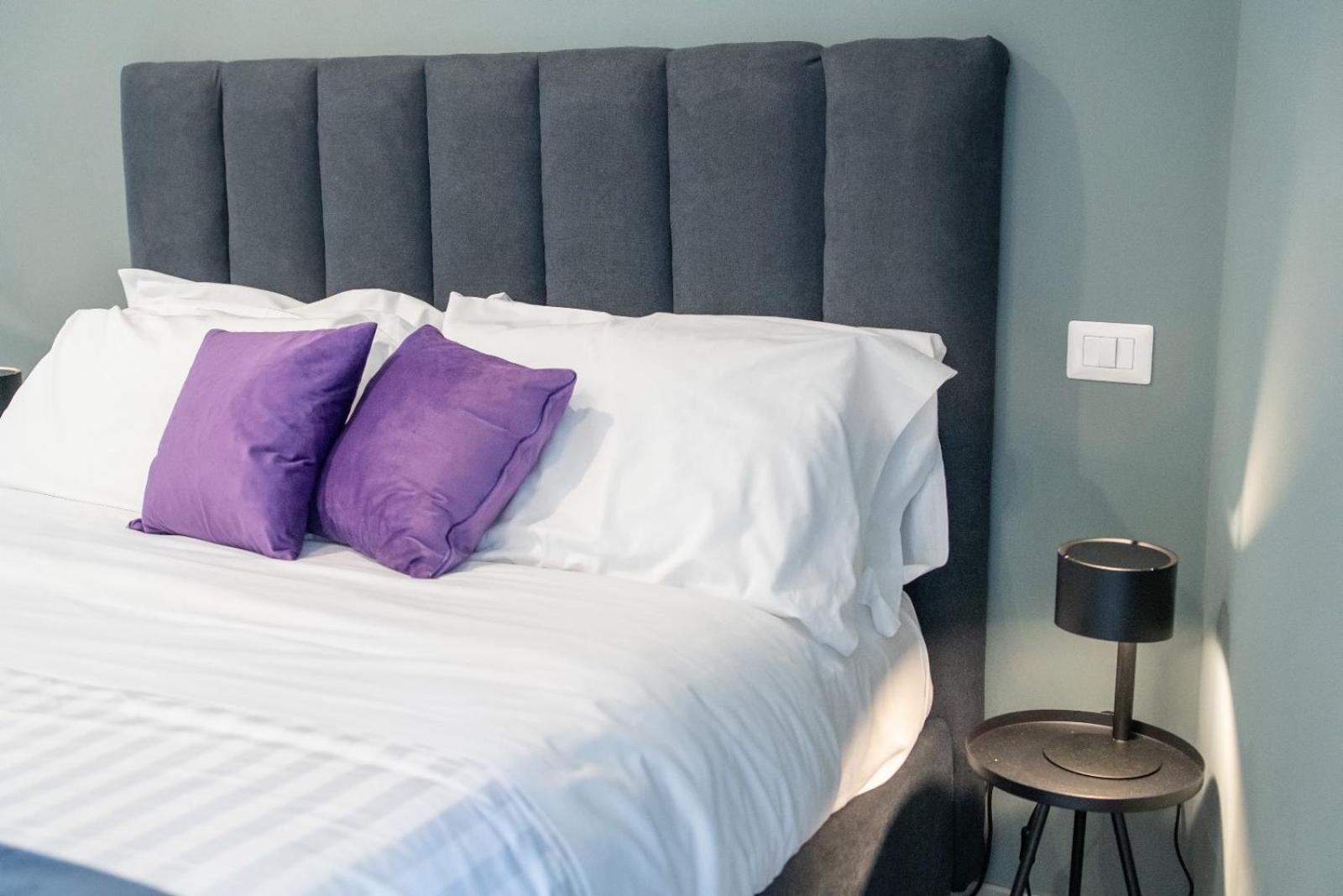 Bovio Boutique Studio Apartment เนเปิลส์ ภายนอก รูปภาพ
