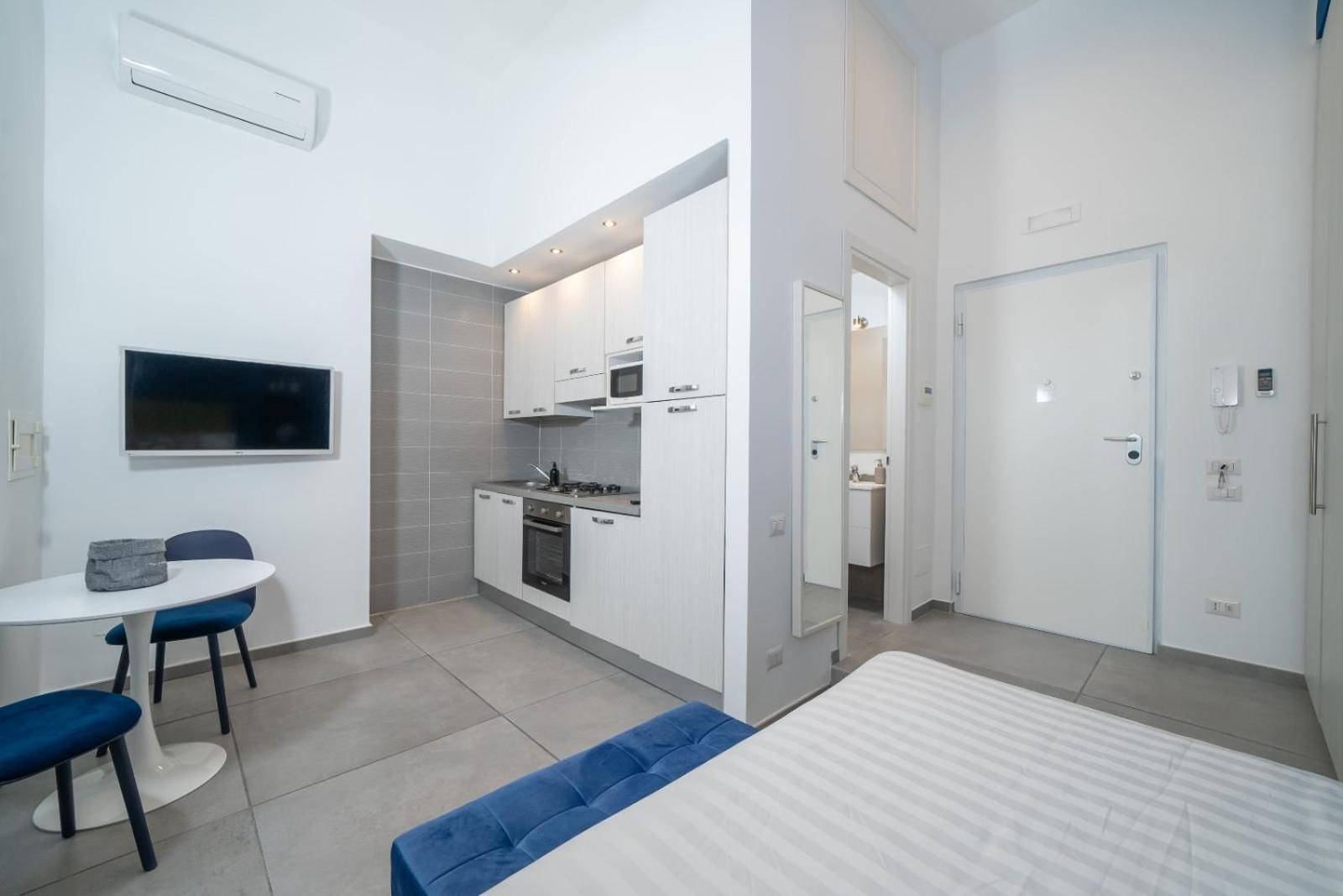Bovio Boutique Studio Apartment เนเปิลส์ ภายนอก รูปภาพ